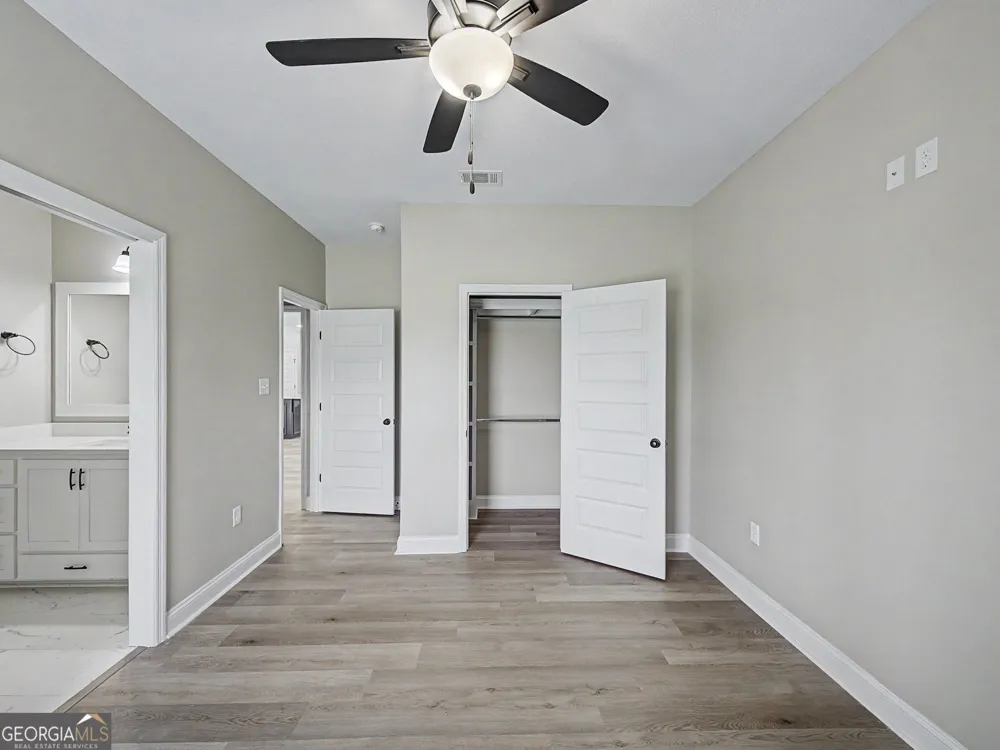 423 Indian Creek CIR Adel, GA 31620