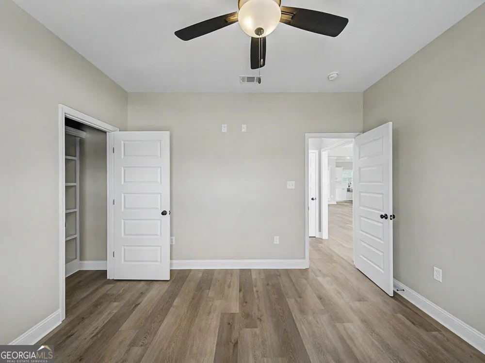 423 Indian Creek CIR Adel, GA 31620