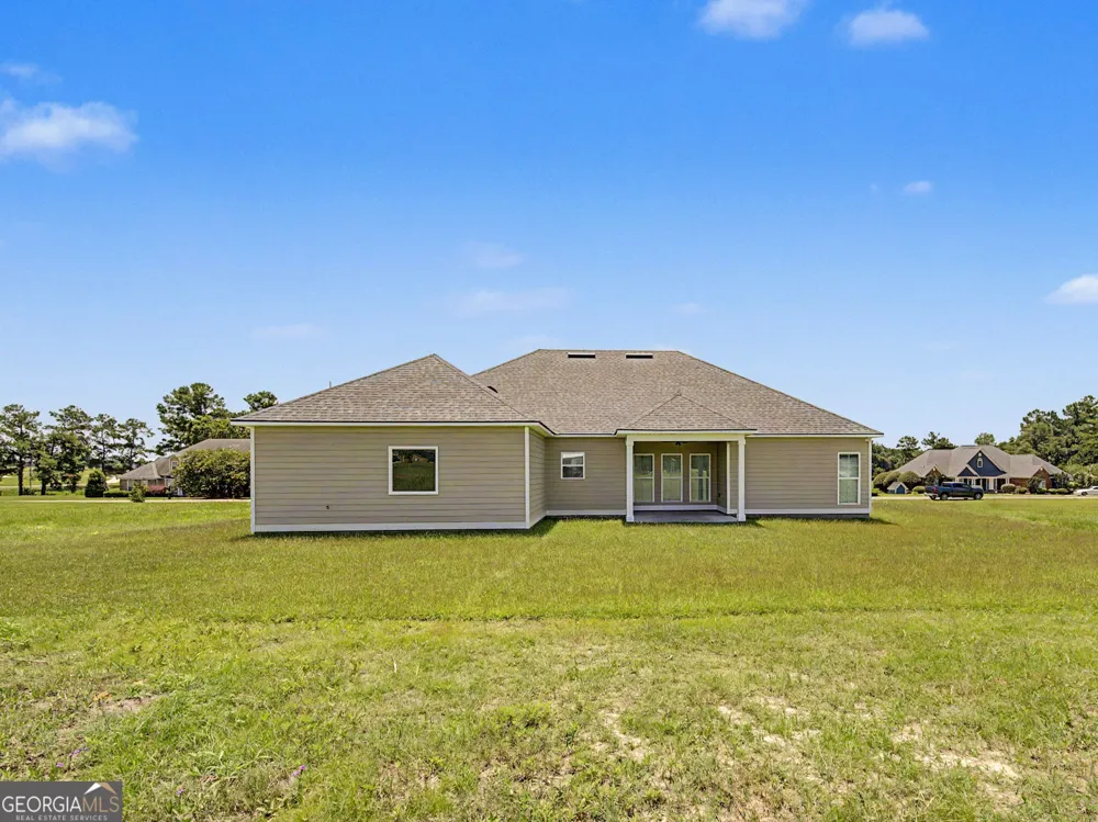 423 Indian Creek CIR Adel, GA 31620