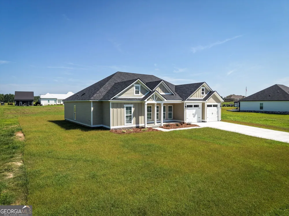 423 Indian Creek CIR Adel, GA 31620