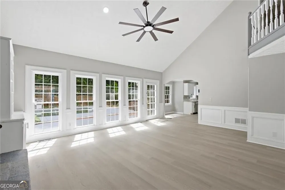 24 Planters DR SW Lilburn, GA 30047