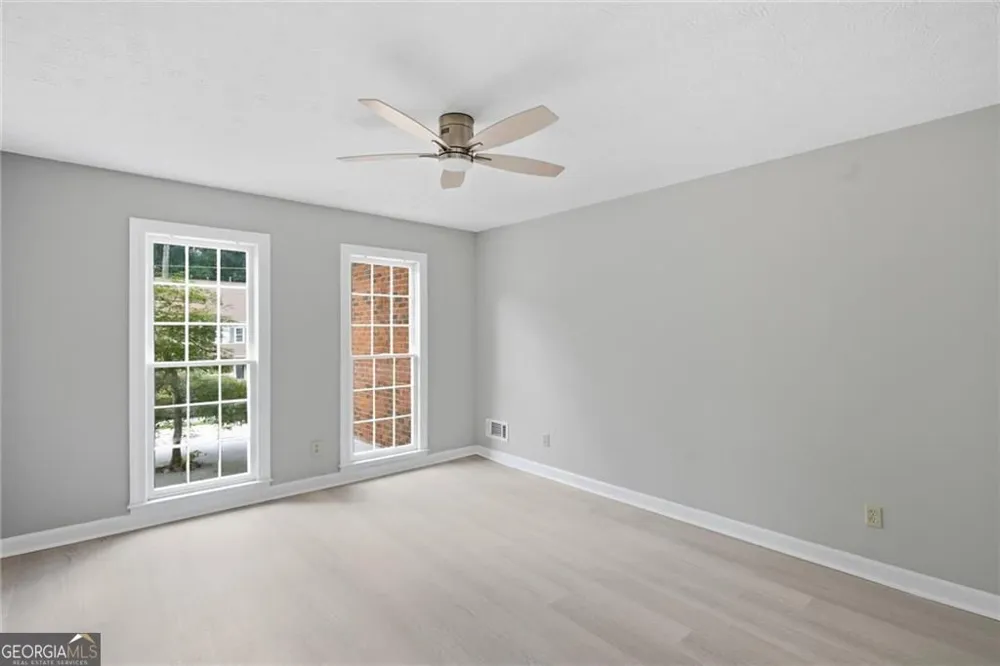 24 Planters DR SW Lilburn, GA 30047