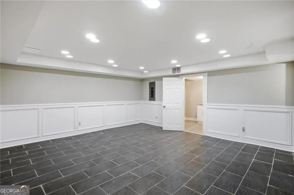 24 Planters DR SW Lilburn, GA 30047