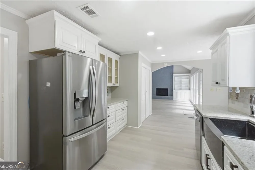 24 Planters DR SW Lilburn, GA 30047
