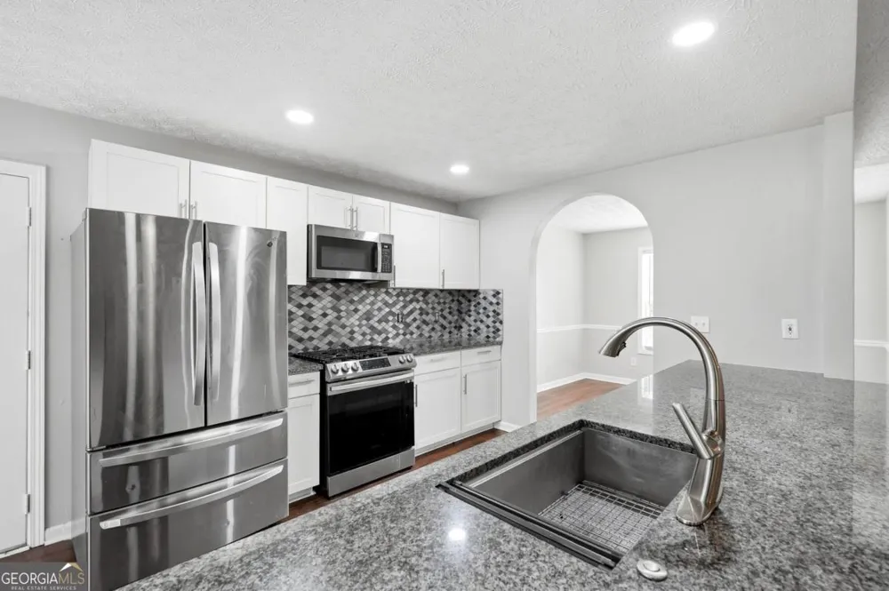 1105 Poplar LN Loganville, GA 30052
