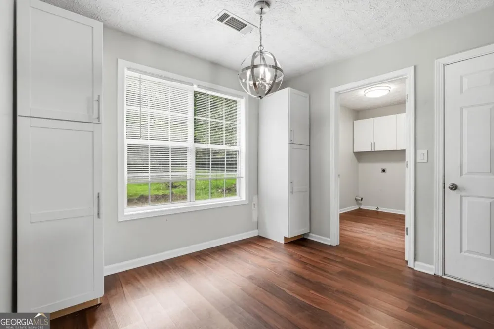 1105 Poplar LN Loganville, GA 30052