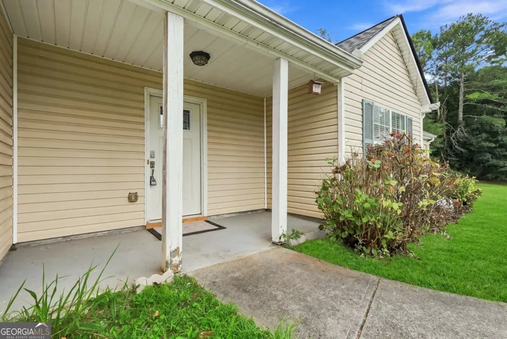 1105 Poplar LN Loganville, GA 30052
