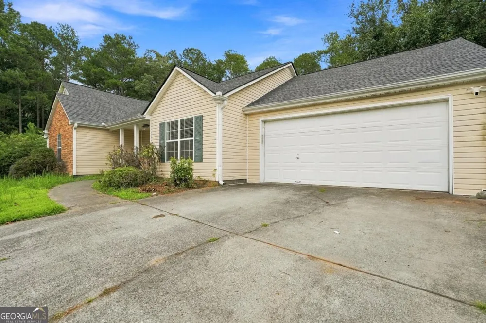 1105 Poplar LN Loganville, GA 30052