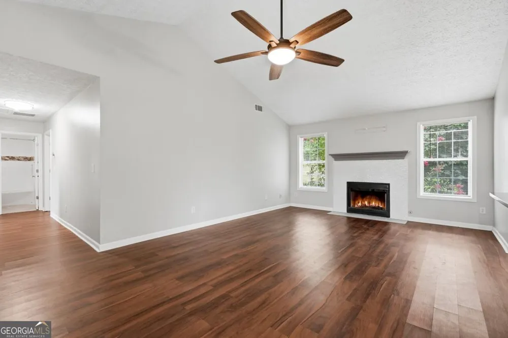 1105 Poplar LN Loganville, GA 30052