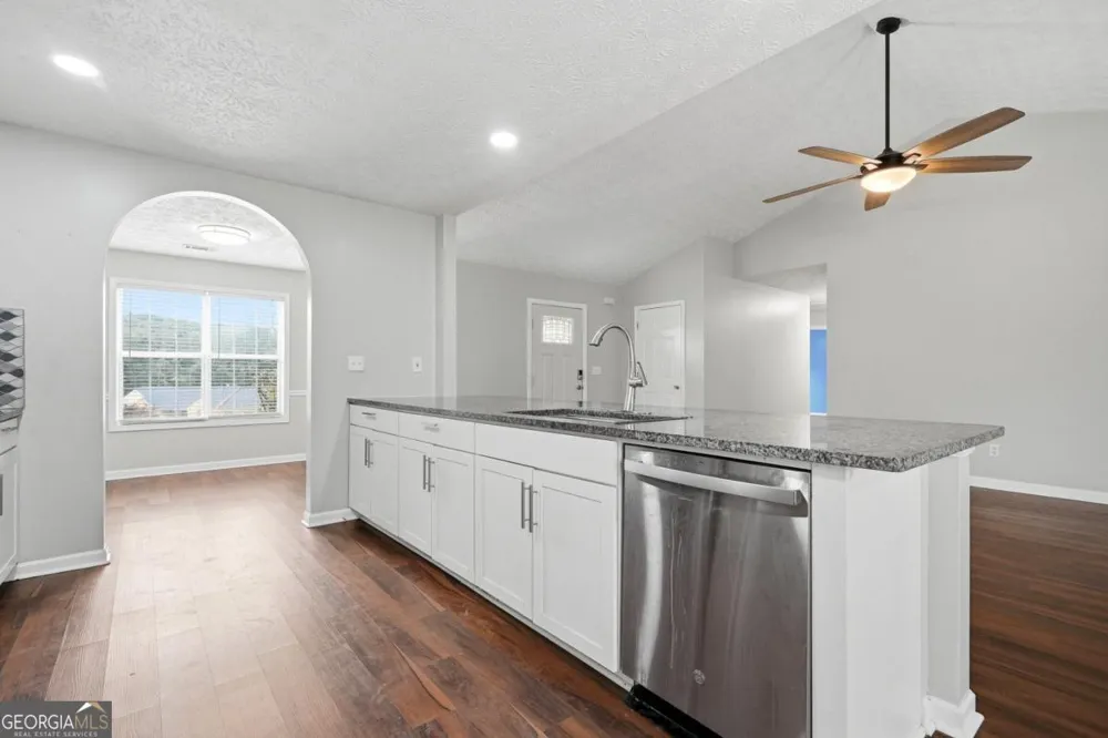 1105 Poplar LN Loganville, GA 30052