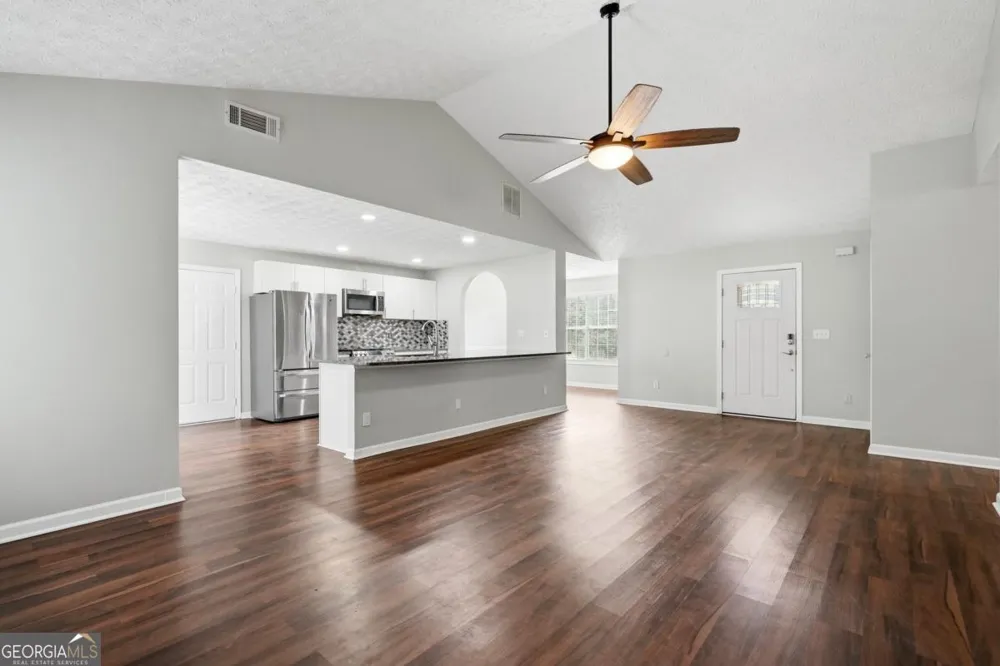 1105 Poplar LN Loganville, GA 30052