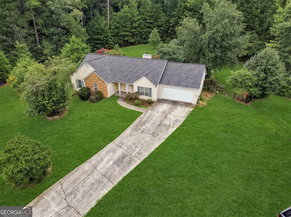 1105 Poplar LN Loganville, GA 30052