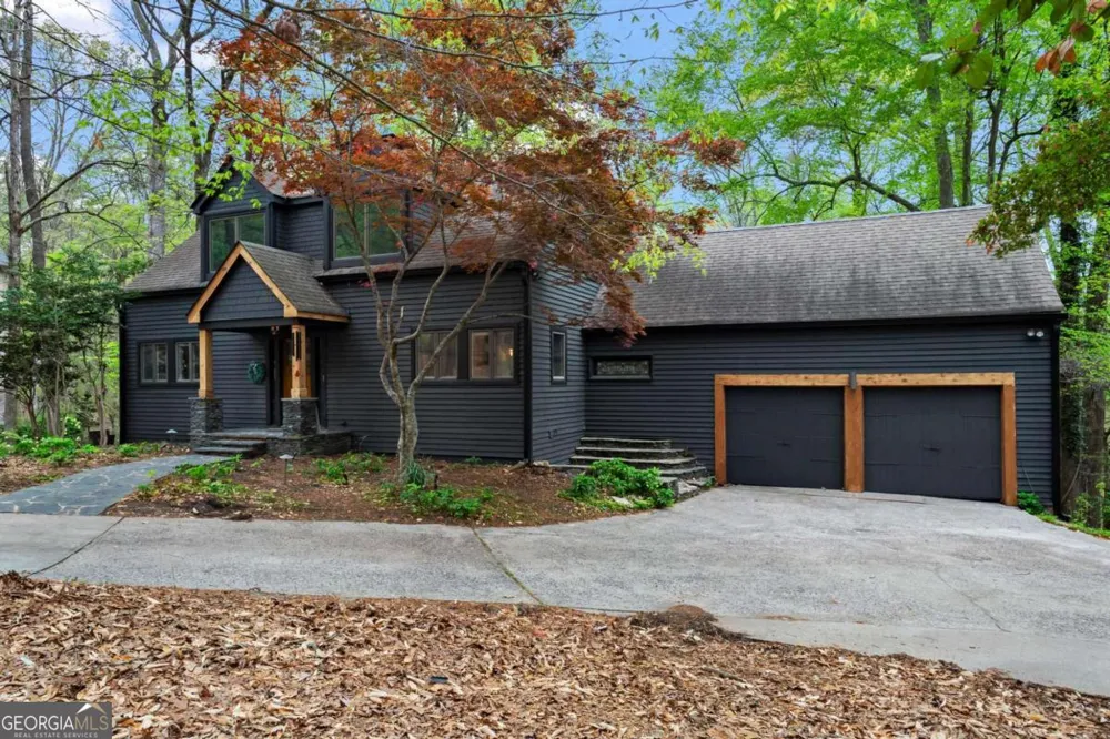 1890 Spalding DR Sandy Springs, GA 30350