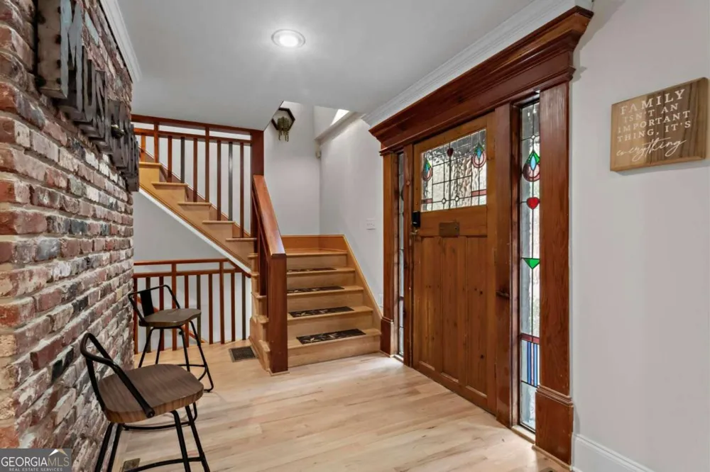 1890 Spalding DR Sandy Springs, GA 30350