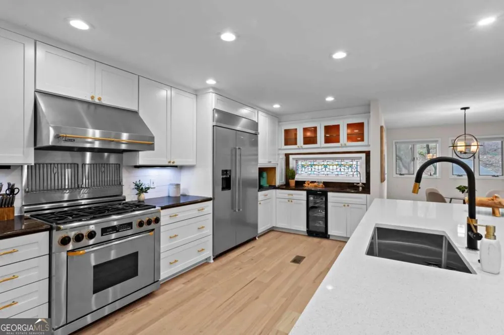 1890 Spalding DR Sandy Springs, GA 30350