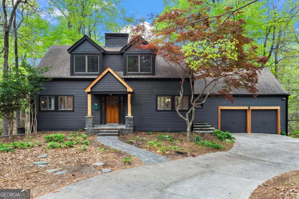 1890 Spalding DR Sandy Springs, GA 30350