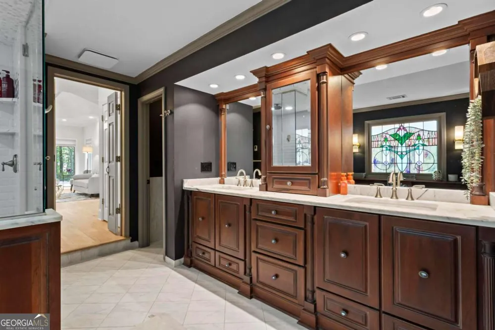 1890 Spalding DR Sandy Springs, GA 30350