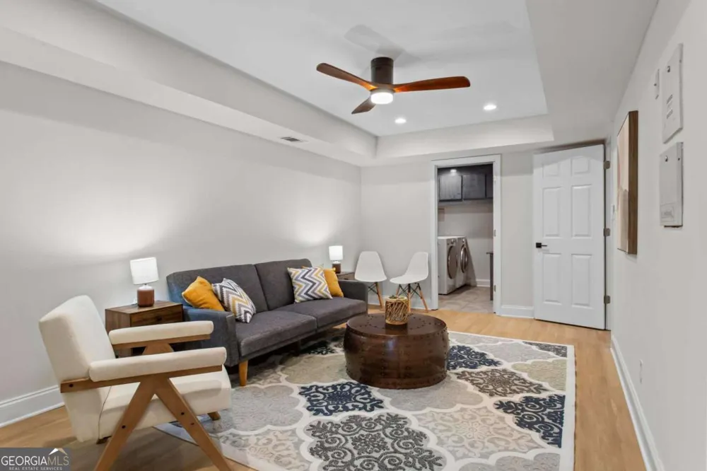 1890 Spalding DR Sandy Springs, GA 30350