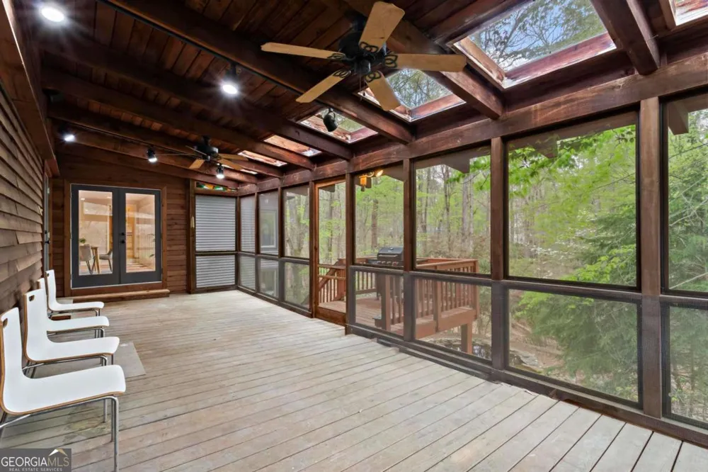 1890 Spalding DR Sandy Springs, GA 30350