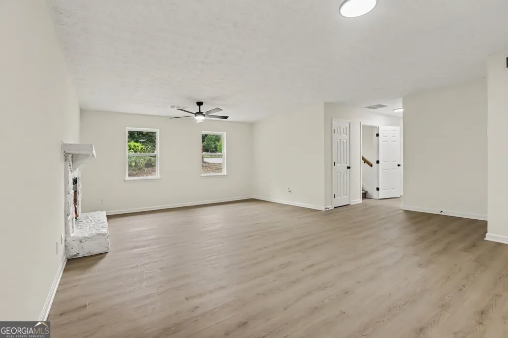 5055 S WOODBRIDGE TRL Stone Mountain, GA 30088