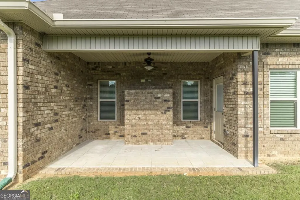 115 Newton LN Bonaire, GA 31005