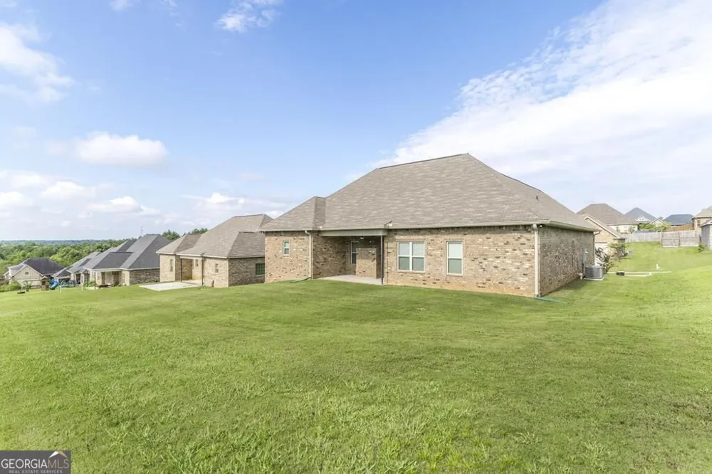 115 Newton LN Bonaire, GA 31005