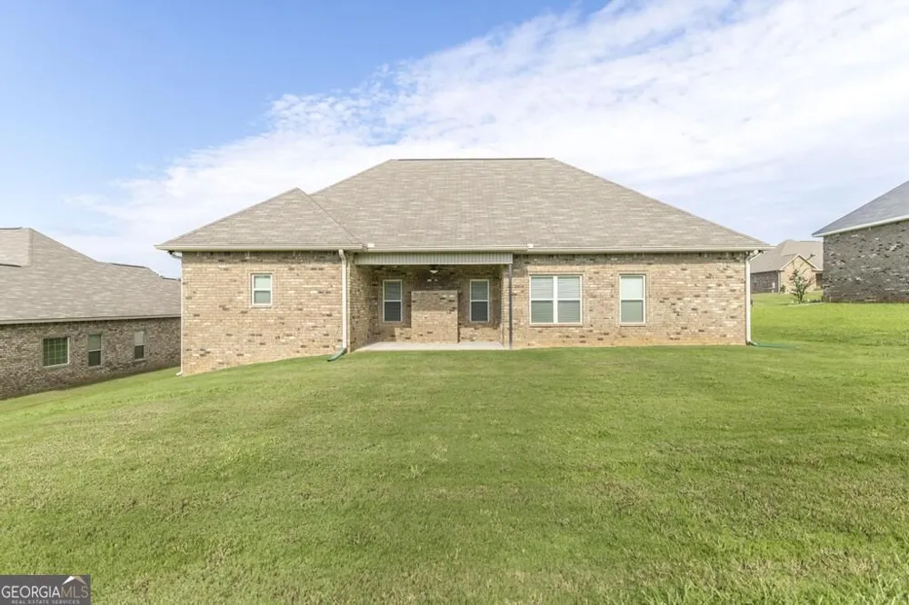 115 Newton LN Bonaire, GA 31005