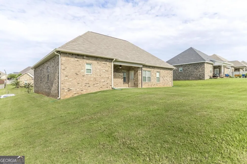 115 Newton LN Bonaire, GA 31005