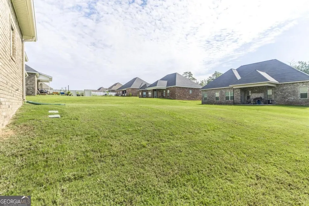 115 Newton LN Bonaire, GA 31005