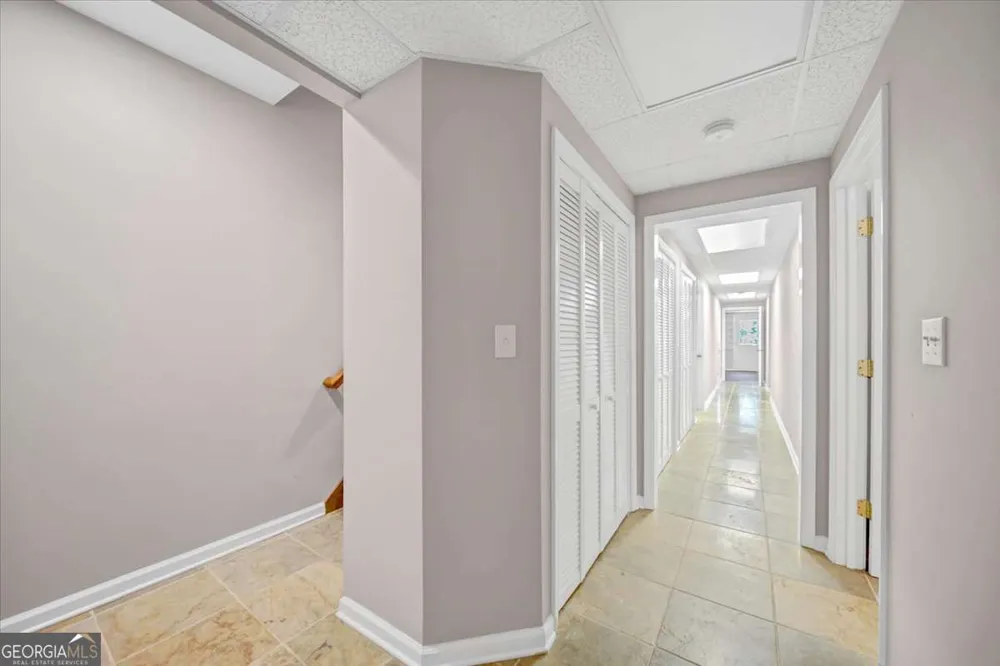 59 Rocky CIR NE White, GA 30184