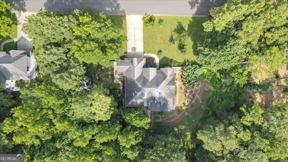 59 Rocky CIR NE White, GA 30184