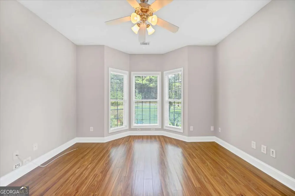 59 Rocky CIR NE White, GA 30184