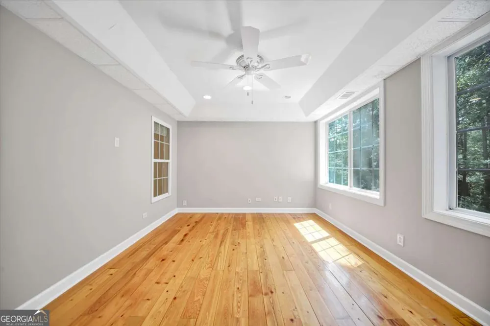 59 Rocky CIR NE White, GA 30184