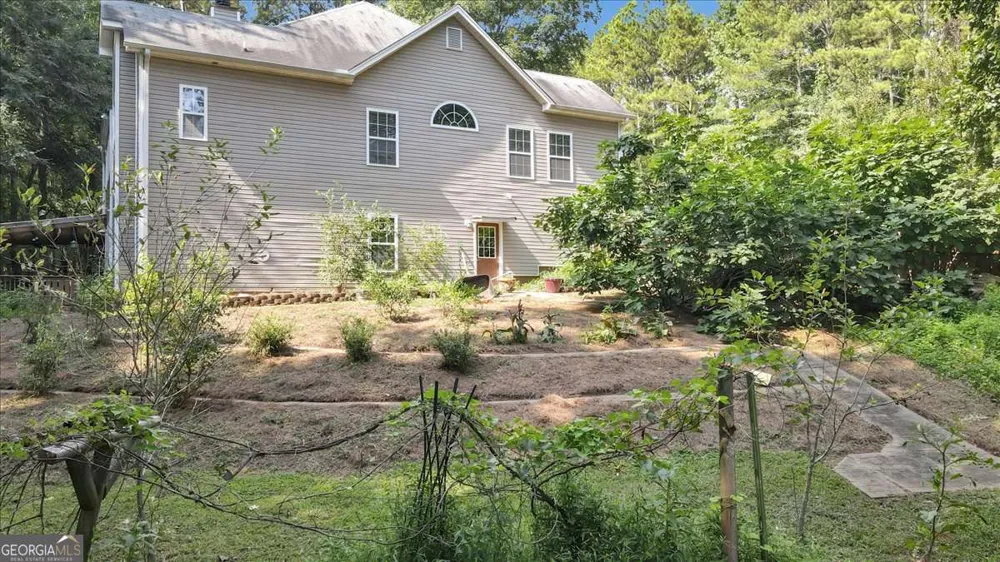 59 Rocky CIR NE White, GA 30184