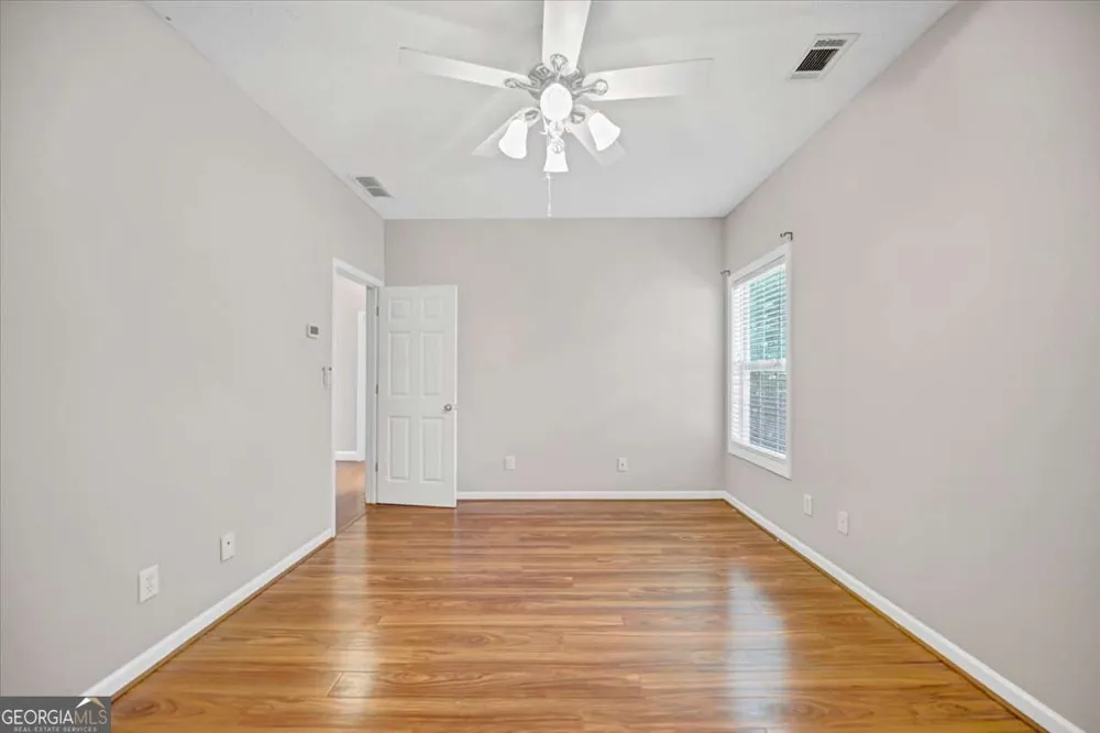 59 Rocky CIR NE White, GA 30184