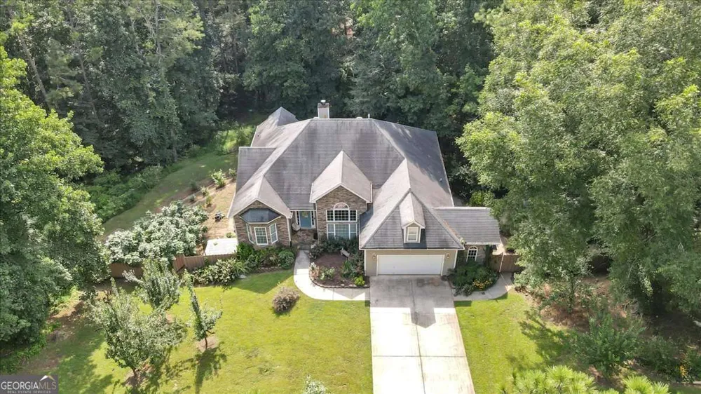59 Rocky CIR NE White, GA 30184