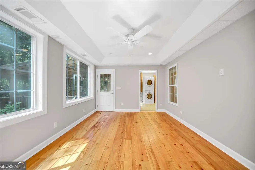 59 Rocky CIR NE White, GA 30184