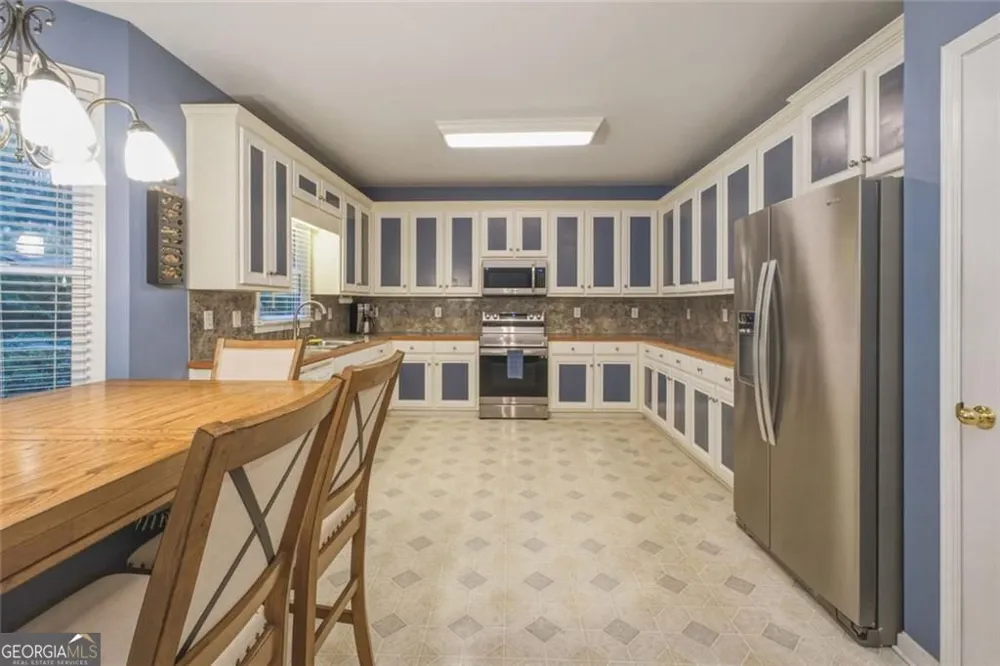 122 Vine Creek PL Acworth, GA 30101