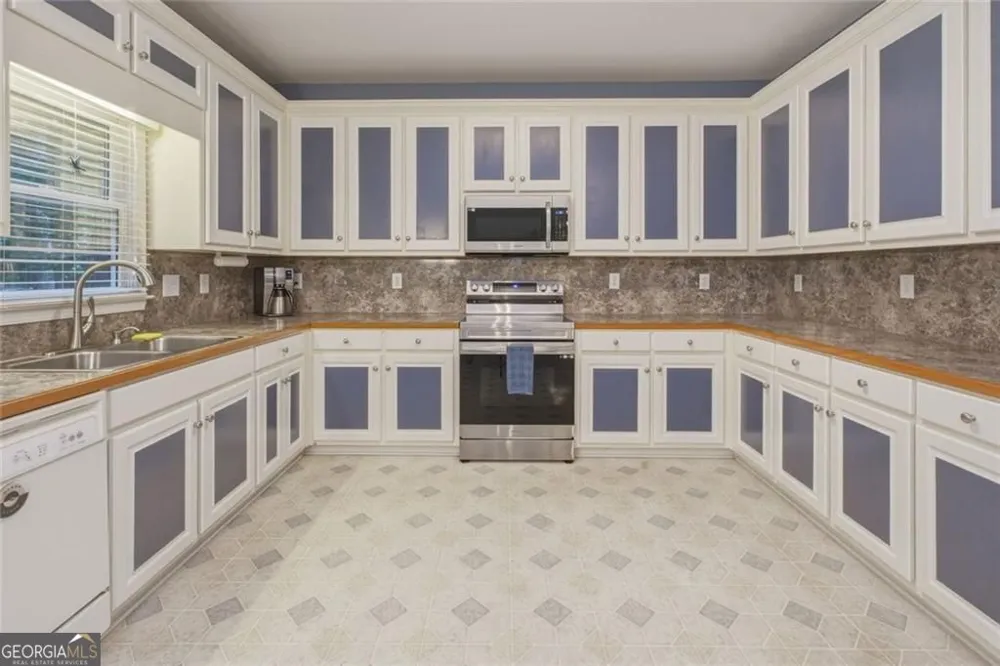 122 Vine Creek PL Acworth, GA 30101
