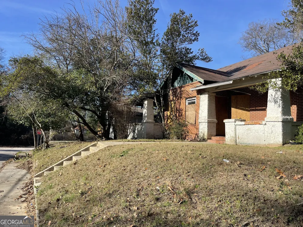 1851 Coleman AVE Macon, GA 31201