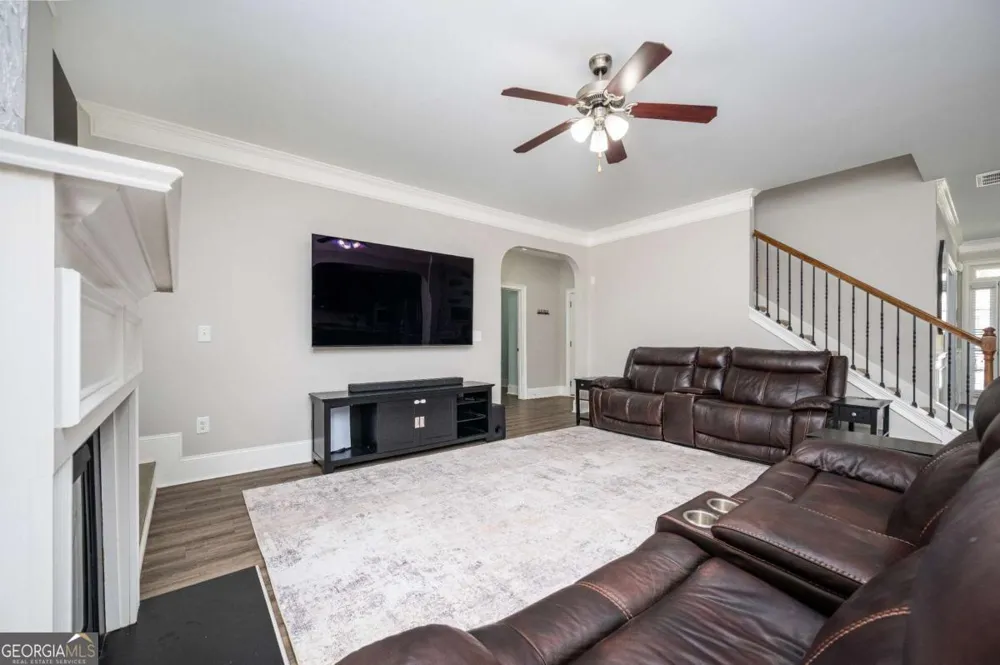 1511 Silver Mist CIR Powder Springs, GA 30127