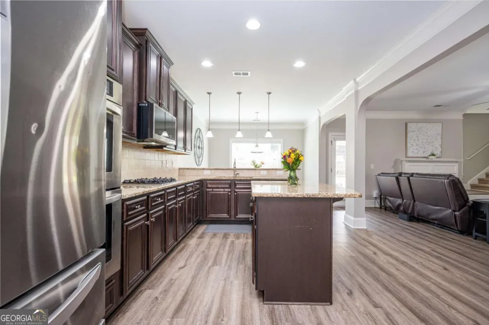 1511 Silver Mist CIR Powder Springs, GA 30127