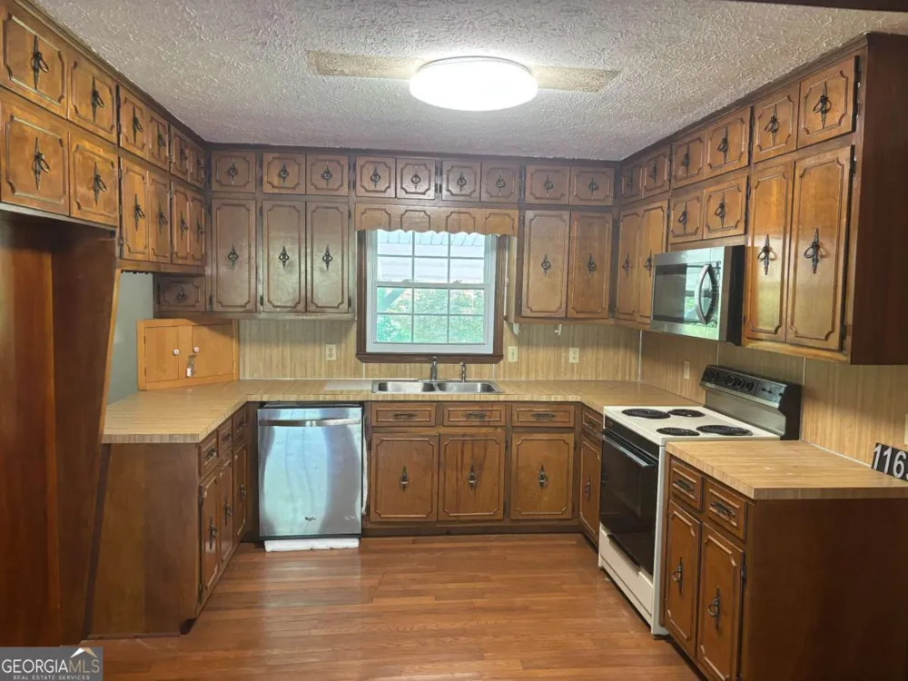 1163 Martin Head CIR Dahlonega, GA 30533