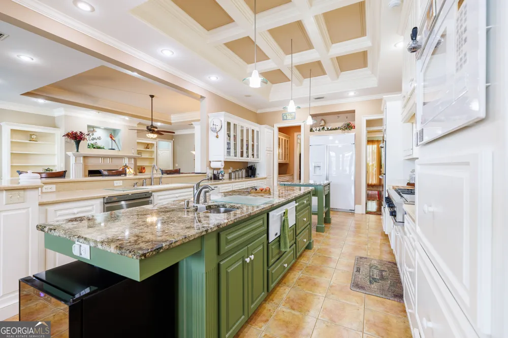 4709 Blackwater DR Valdosta, GA 31602