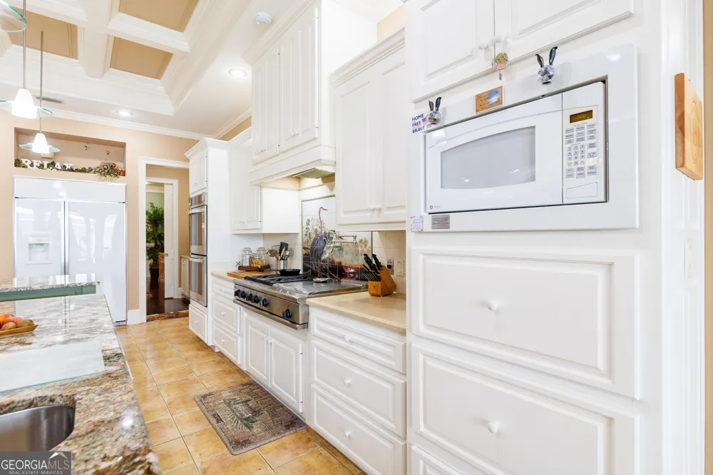 4709 Blackwater DR Valdosta, GA 31602