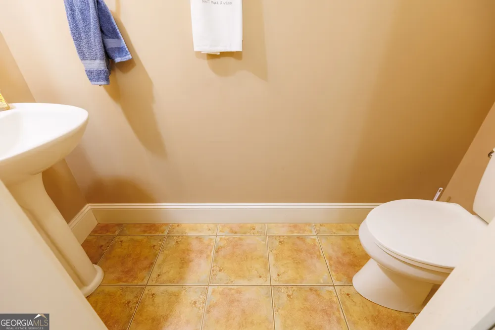 4709 Blackwater DR Valdosta, GA 31602