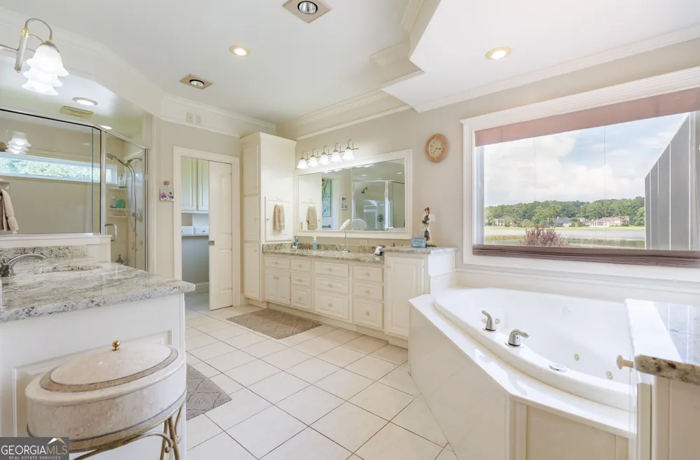 4709 Blackwater DR Valdosta, GA 31602