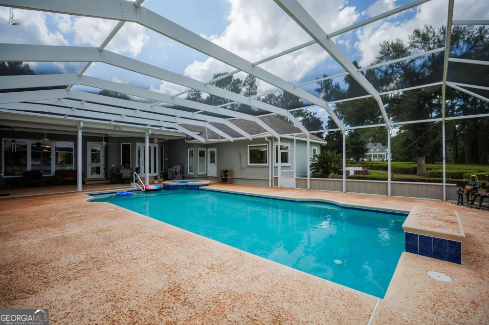 4709 Blackwater DR Valdosta, GA 31602