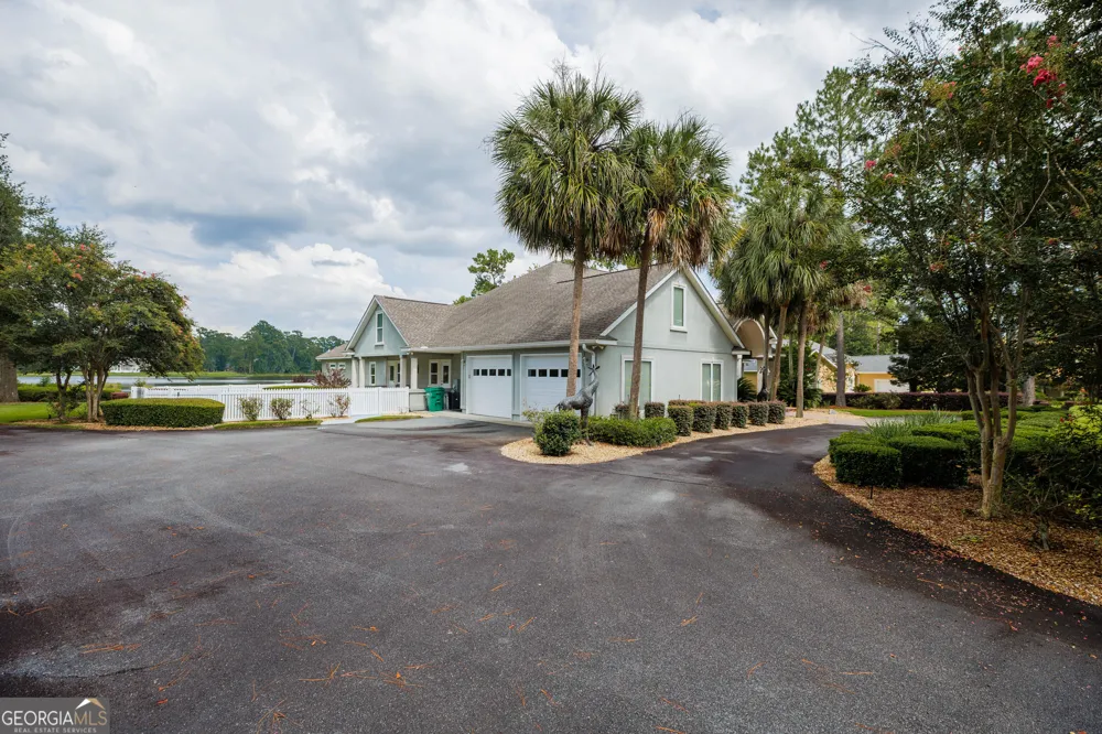 4709 Blackwater DR Valdosta, GA 31602
