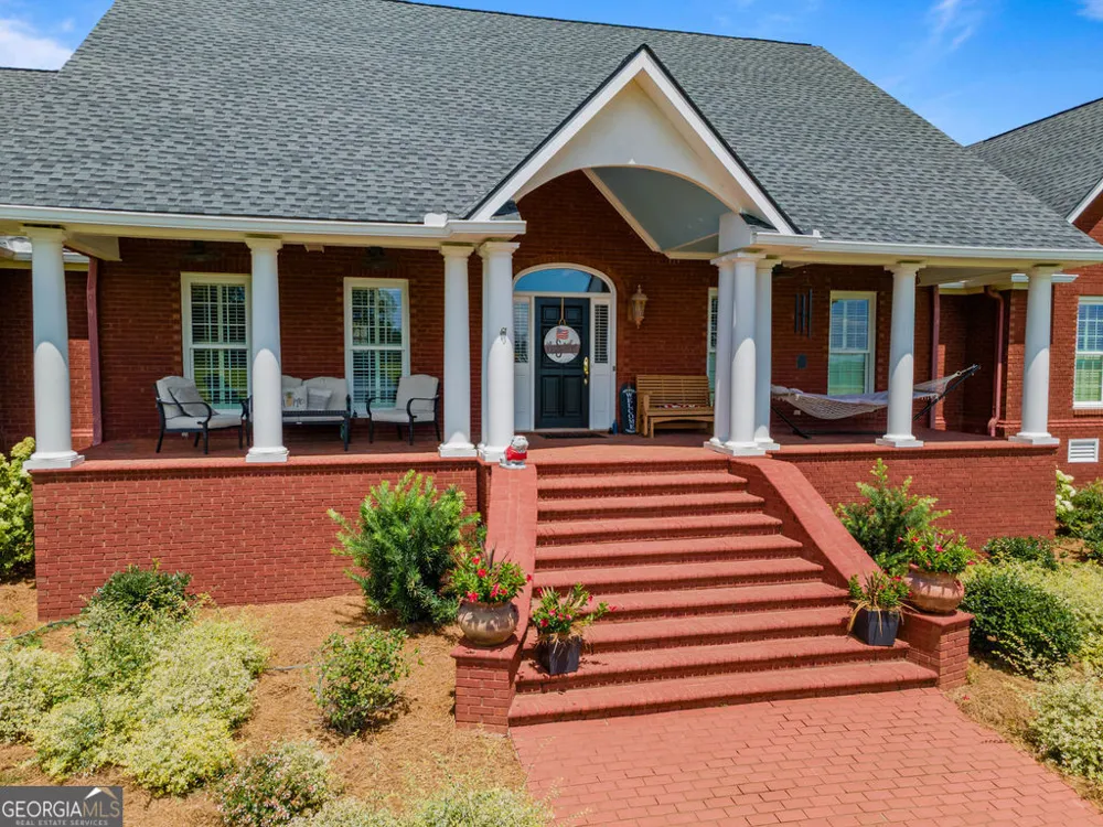 240 Community House RD Barnesville, GA 30204